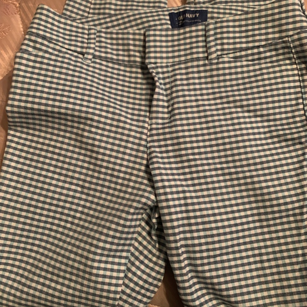 Old Navy Pixie Pants - checkered